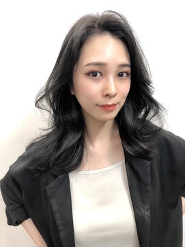 アリュウル 表参道 青山(Allure) 韓国くびれレイヤーカーキグレージュフェザーバング【千葉】