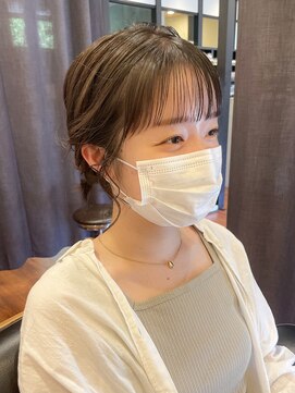 スリーバイザサロン(THREE by the salon) やわらかグレージュ♪