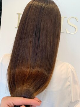 ラビス 浦和(Lovis) 魅力倍増カール/セミディ/シアーカラー/ダークアッシュ/姫カット