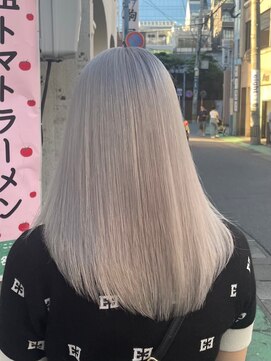 ロア 福岡天神本店(LORE) ダブルカラーベージュカラーケアブリーチカラーハイトーンカラー