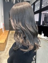 アイティーバイアルバム 松戸店(IT by ALBUM)&nbsp;グレーベージュ美髪エモージュレイヤーロング_ba487362