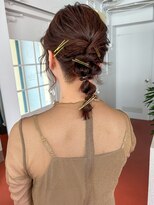 シロ(ciLo)&nbsp;オレンジカラー×セミロング×ヘアアレンジ