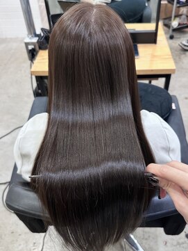 シウン(SIUN.) 美髪矯正×髪質改善トリートメント！