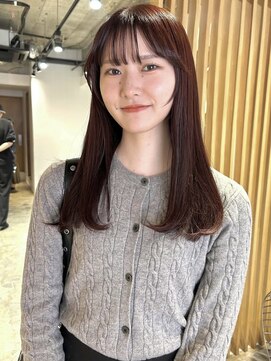 アニー(ANY) 顔まわりカット、オリーブベージュカラー、レイヤーカット