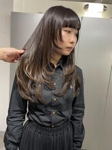 ホリー(HOLLY) ロングレイヤーカット