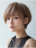 ベージュグレージュショートボブ