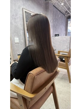 ロイ 梅田(Roy) #ストレートロング#ブラウン#ツヤ髪#艶カラー