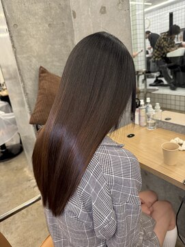 Ribbon Straight×艶感美容液care【表参道/縮毛矯正】