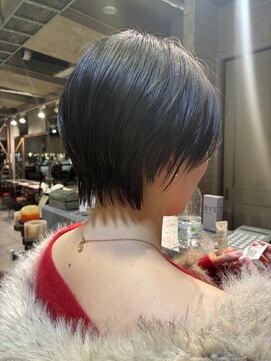 スノッブエンバンプ(snob enVAmp) くびれショート