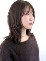 アンク(ank)&nbsp;レイヤーミディアム/顔まわりレイヤー/オリーブグレージュ/小顔