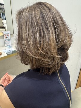 テラス アヴェダ 大丸心斎橋店(Terrace AVEDA) 動き×透明感！大人ハイライトレイヤー！