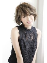 アンルポン(un.le.pont)&nbsp;【un le pont】魅力が引き立つ小顔ショートボブ