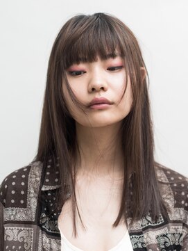 ザ デイ(THE DAY) ストレートタッチなセミロング