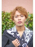 センター分けショートレイヤーマッシュショート