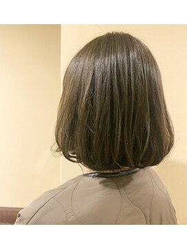 ゼン(Zen.) オリーブベージュ/大人可愛い/柔らかい透明感カラー/Zen.手塚