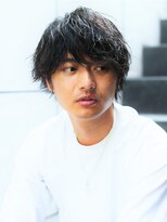 ガズル ハラジュク(GUZZLE HARAJUKU) 黒髪　ツイストスパイラル　20代、30代人気髪型　無造作パーマ