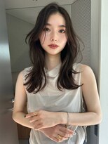 サイン 渋谷(SIGN)&nbsp;レイヤーカットイヤリングカラーインナーカラーケアブリーチ