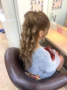 アップスニニー(up's niny) 【オーダー多数の人気ヘア】韓国風ハーフポニー