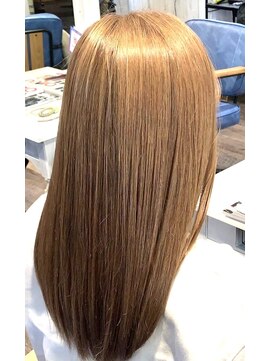 ココバイファニック(Coc. by funic) 艶カラー×ブラウン  【関内】