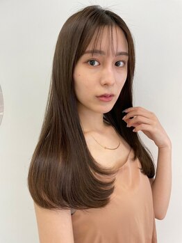 ガーディナ(Gardina)の写真/【満足度90％以上】髪のうねり、くせ毛の方にもオススメの高濃度ケラチントリートメントが大好評◎髪質改善