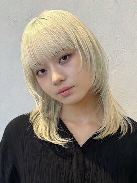 ノイ(noi) 顔周りレイヤーカットくびれヘアミルクティーベージュカラー