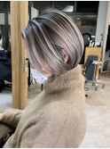ショートボブとバレイヤージュで奥行きあるコントラストデザイン