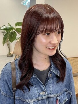 マセナ(Masena) 艶感レッドブラウン×ゆる巻きセミロング