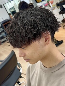 ウェイビーエフティフィフス 横浜西口(WAVEY ft.fifth) 横浜波巻きパーマツイスパツイストスパイラルパーマ緩め弱め30代