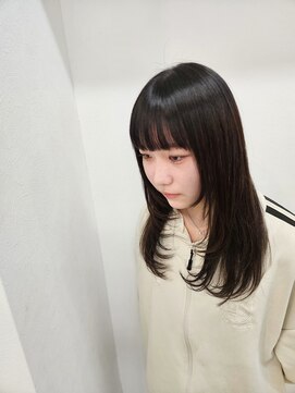 ネクサス NEXUS 輪郭に合わせた小顔似合わせカット