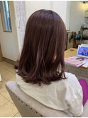 ピンクベージュ