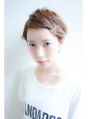 ねじり前髪×ピンで簡単ショートアレンジ
