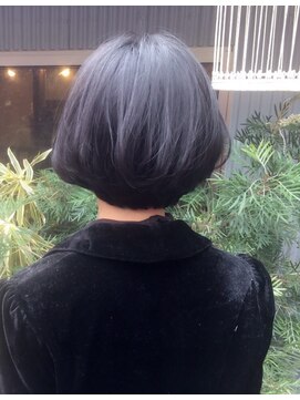 ロイ プラスアティック(roi ＋attic) 谷町6丁目美容室◆異空間美容室roi◇