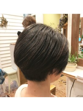 ラレイ(Lalei) ミセス前下がりボブ 松岡直人