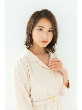 ヘアーサロンデフォーエバー(hairsalon de Forever) 「Forever本店」南  前下がりボブ×ベージュカラー