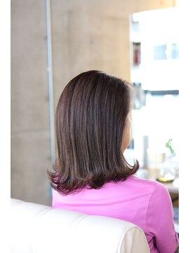 アドミラル ベー ヘアーデザイン(Admiral b Hair design) ファッションカラーに見える白髪染め