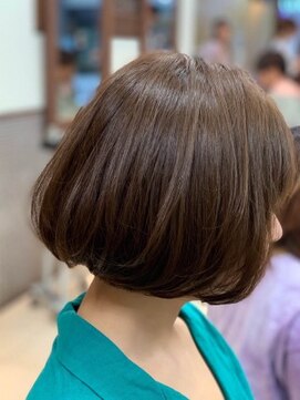 クアトロ グランシュ 川崎店(QUATRO × GranCieux) 【QUATRO川崎】丸みショート　谷口星利奈