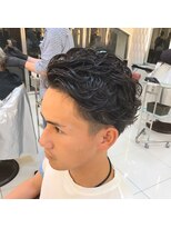 クオリス 赤塚店(QUALIS)&nbsp;20代30代/スパイラルパーマツイストパーマアップバング短髪