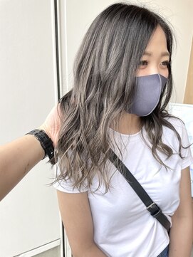 ケースタイルシェノン(K-STYLE CHAINON) ホワイトバレイヤージュ