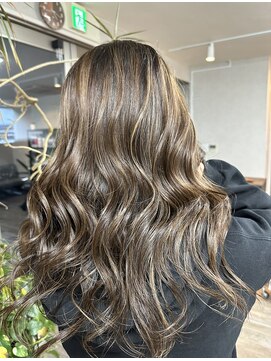 ヴィフ 大船(VIF) デザインカラー/こなれハイトーン/プレミアムカラー大船//大船駅