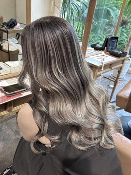 ヴォアソルヂェガーデン(Voasorte GARDEN) 【Voasorte  GARDEN】シルバーバレイヤージュ☆