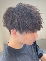 バース バイ ハピネス(BIRTH by happiness)&nbsp;奈良縦落ちツイストスパイラルパーマ刈り上げマッシュ