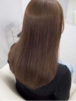 タド(TADO)の写真/髪のダメージが気になる方に◎こだわりのトリートメントやカラー剤でダメージや白髪のお悩みを解決します♪