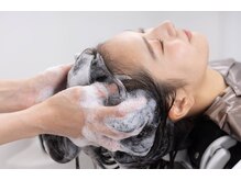 当店人気のヘッドスパメニュー。ぜひ一度ご体感ください♪