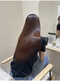 誰もが見惚れる大人ツヤ髪!縮毛矯正お任せ下さい!