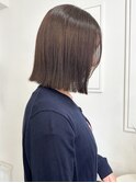 切りっぱなしボブ/ミディアム/透明感カラー/オリーブベージュ