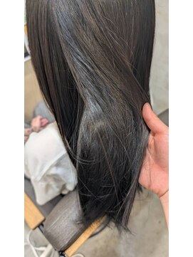 ティーズピーク(ty s peak) ブリーチで落ちる地下風カラー