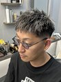 刈部倶楽舞 難波店 ホワイトメッシュ×ツイストパーマ×フェード