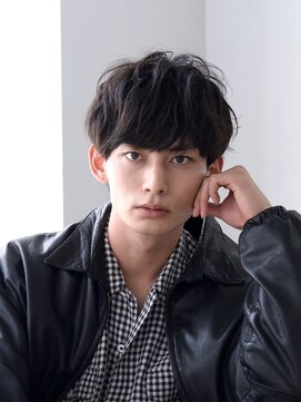 ディッセンバー 神宮前(December) 雰囲気のあるメンズヘア27《December Jingumae 》