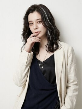 オレロ 国立(olelo) 大人ガーリー/似合わせカット/リバースセンターパート/国立