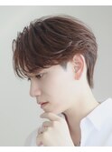 メンズ毛流れニュアンスパーマセンターパートブラウン